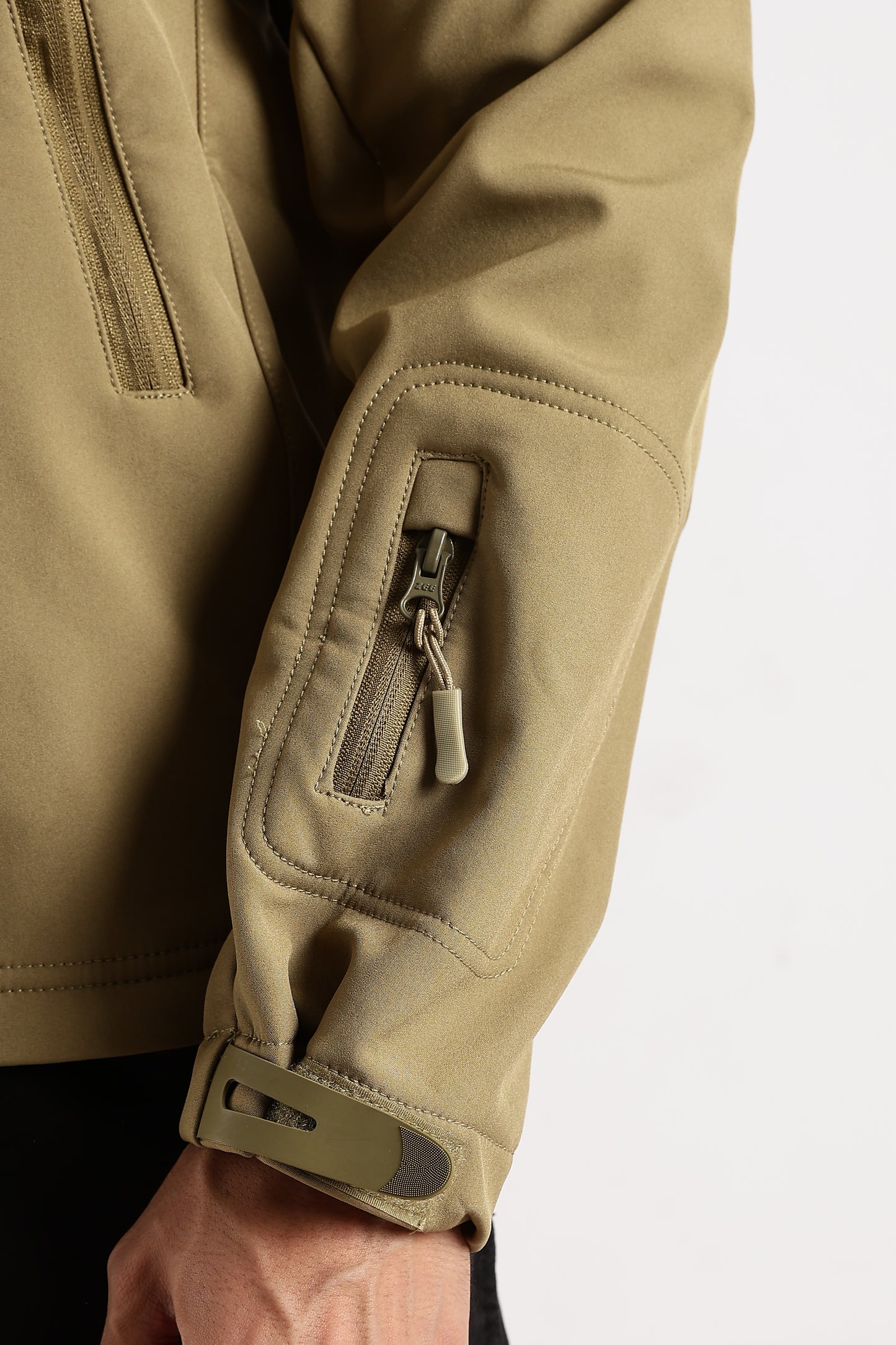 Tactical Softshell Military Jacket With Shoulder Flap